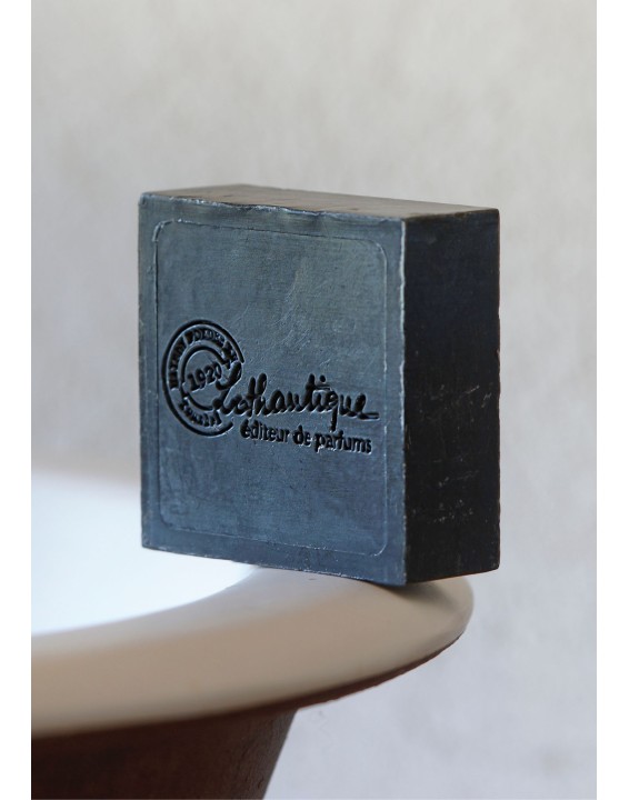 soap Black line 